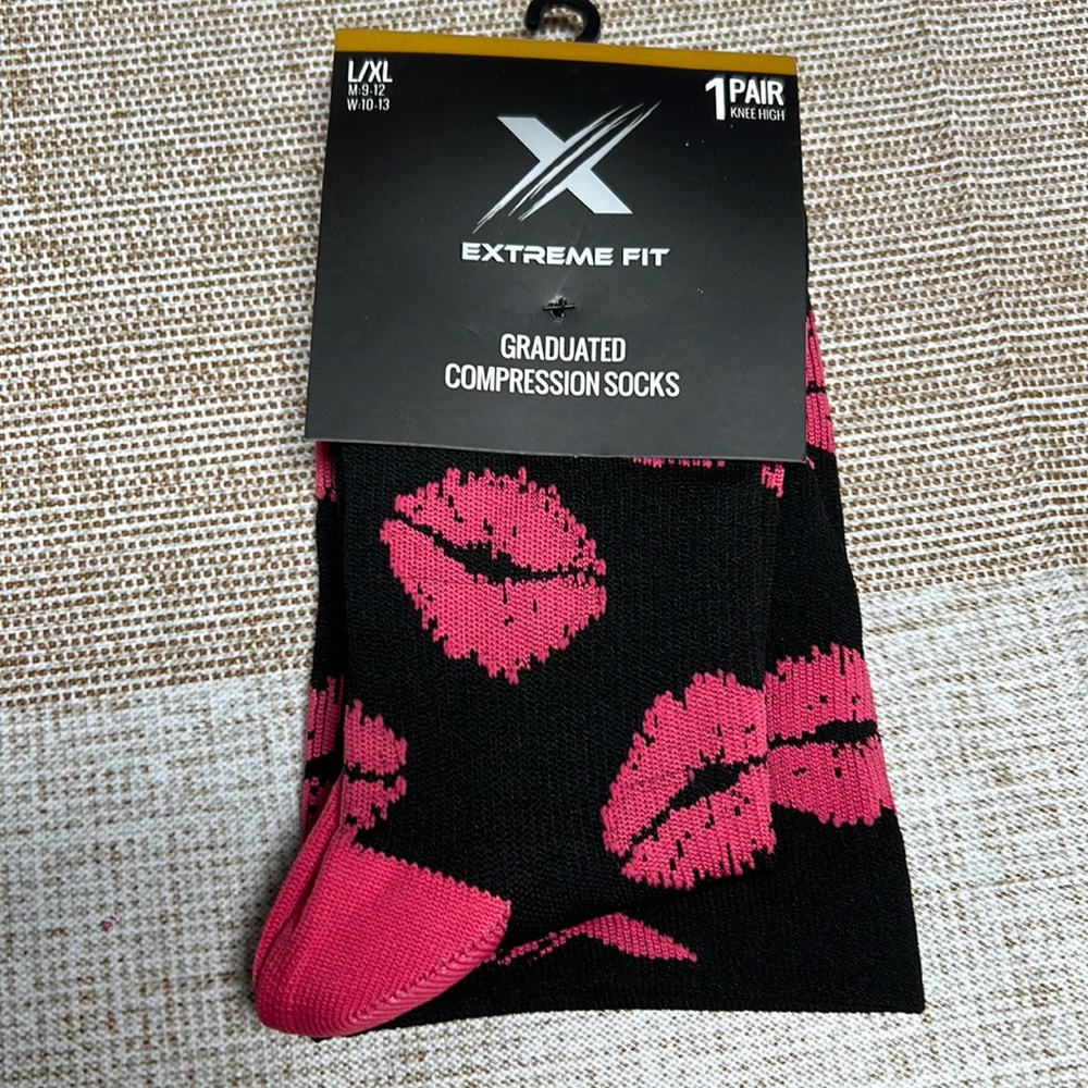 Extreme fit Lips compression socks